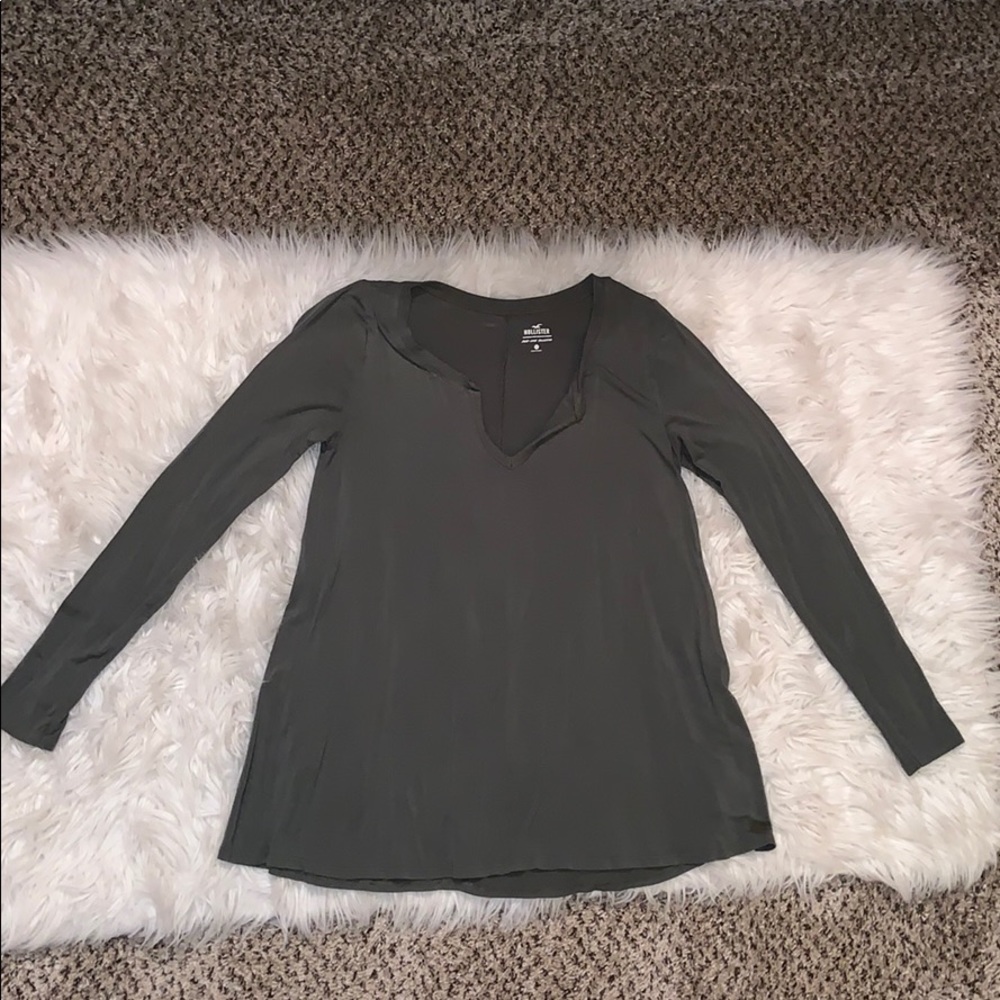 Hollister army green long sleeve size medium